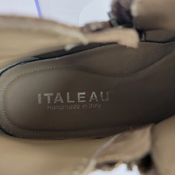 Italeau Women's 8 Foliana Italian Leather Handcrafted Waterproof Ankle Bootie - Picture 2 of 13